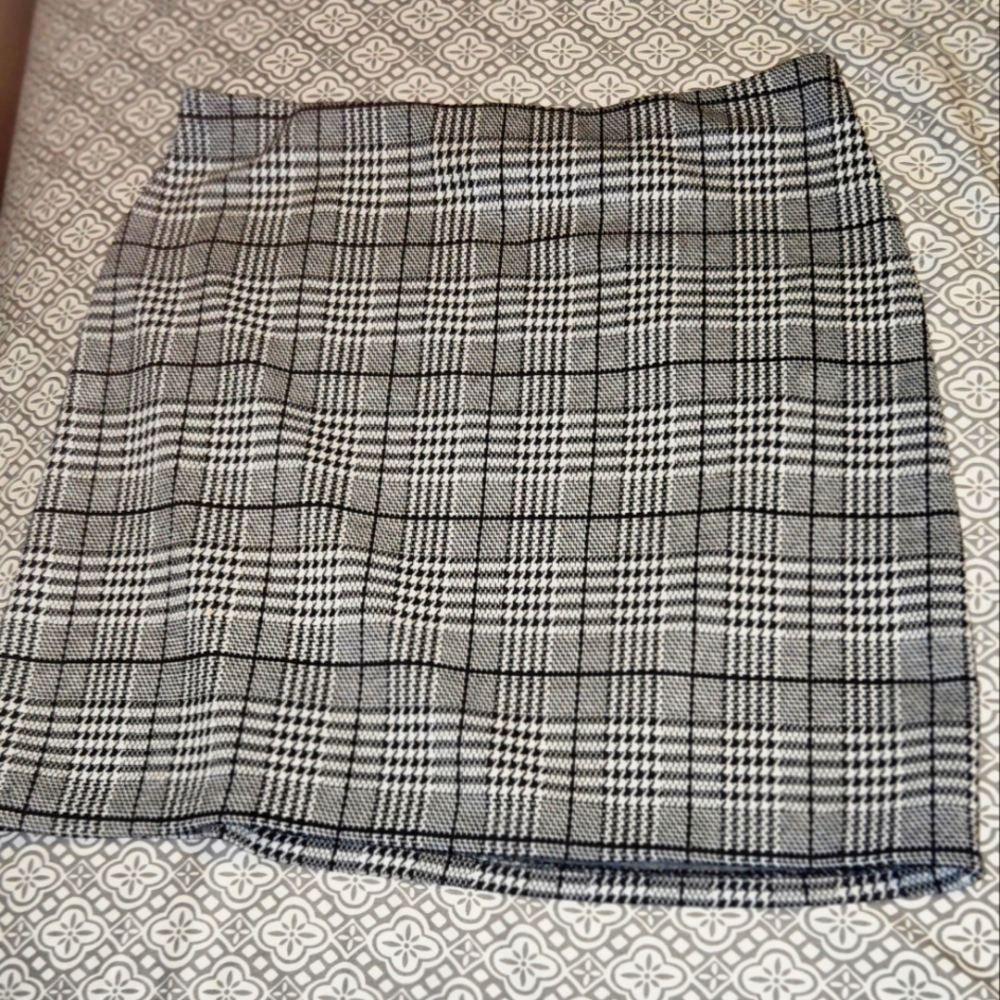 H&M mini skirt